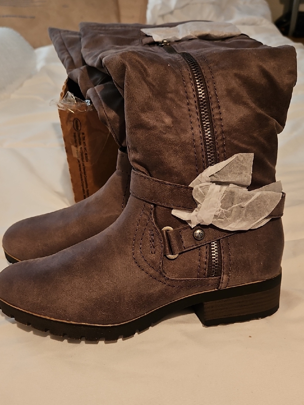 Kohl's Women's Gray Mid-Calf Heeled Boots